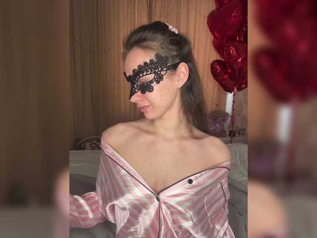 U-Moni's BongaCams show and profile