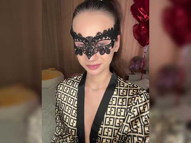 U-Moni's BongaCams show and profile