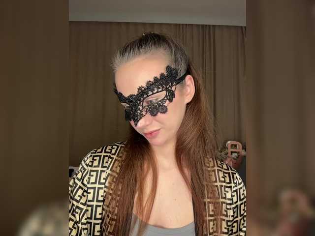 U-Moni's BongaCams show and profile