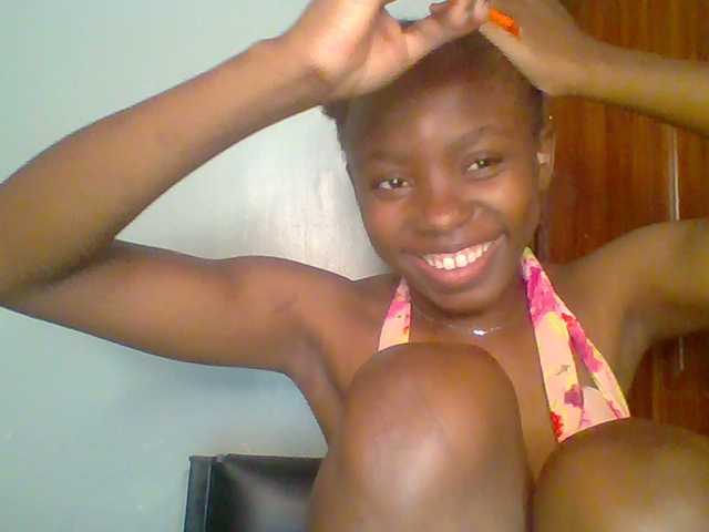 chocolate-brownie's BongaCams show and profile