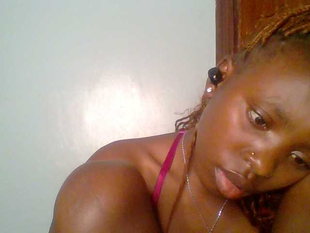 chocolate-brownie's BongaCams show and profile