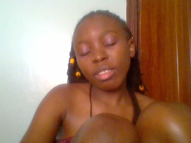 chocolate-brownie's BongaCams show and profile