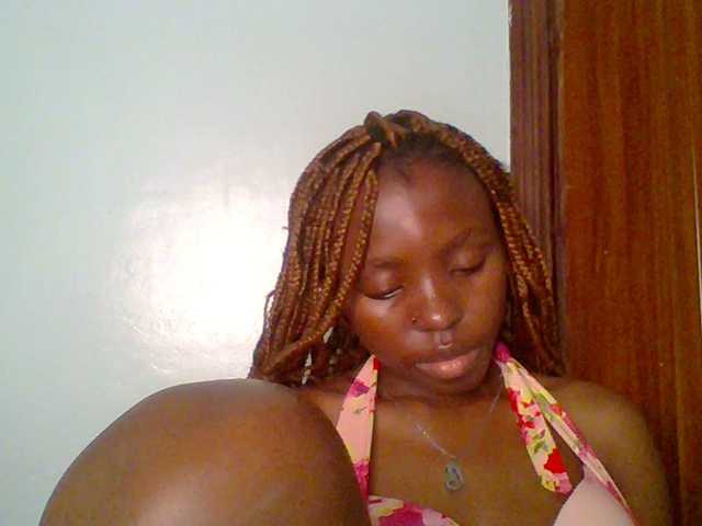 chocolate-brownie's BongaCams show and profile