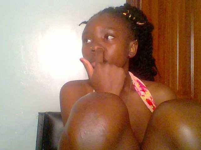 chocolate-brownie's BongaCams show and profile