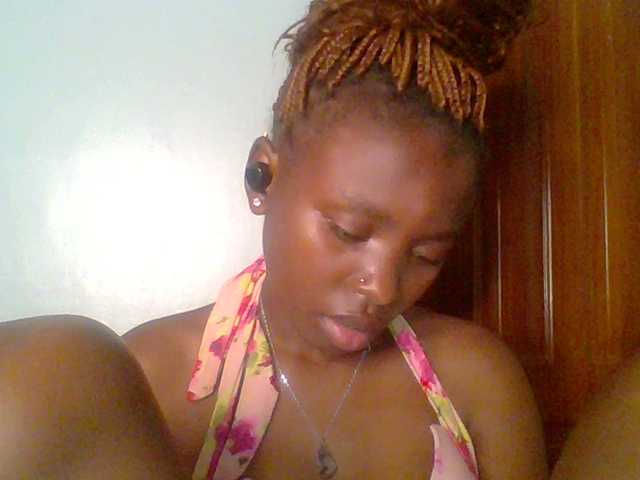 chocolate-brownie's BongaCams show and profile