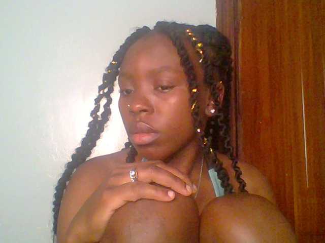 chocolate-brownie's BongaCams show and profile