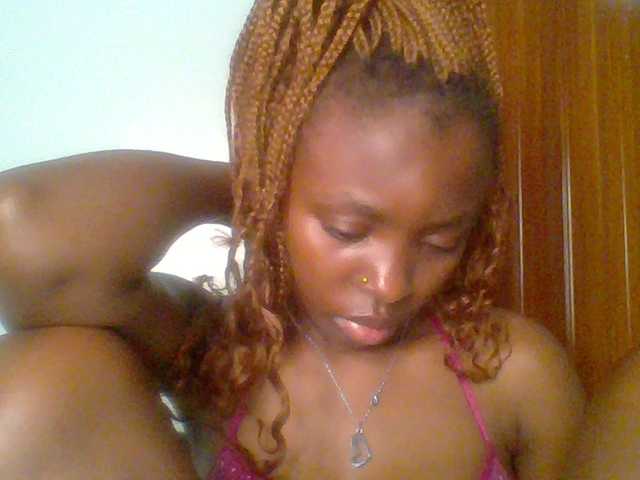 chocolate-brownie's BongaCams show and profile