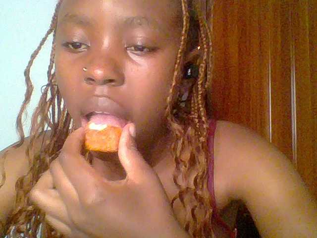 chocolate-brownie's BongaCams show and profile