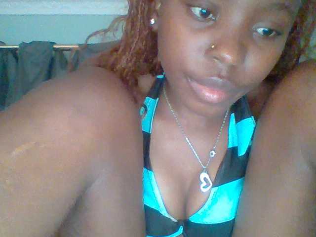 chocolate-brownie's BongaCams show and profile