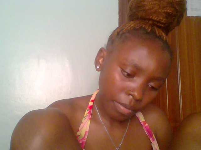 chocolate-brownie's BongaCams show and profile