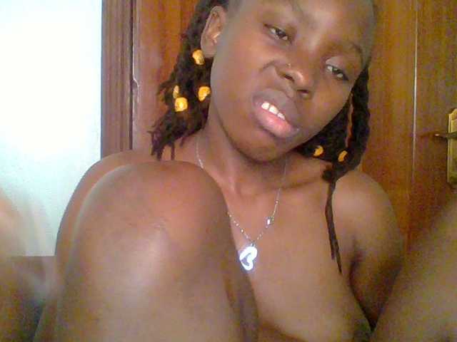 chocolate-brownie's BongaCams show and profile