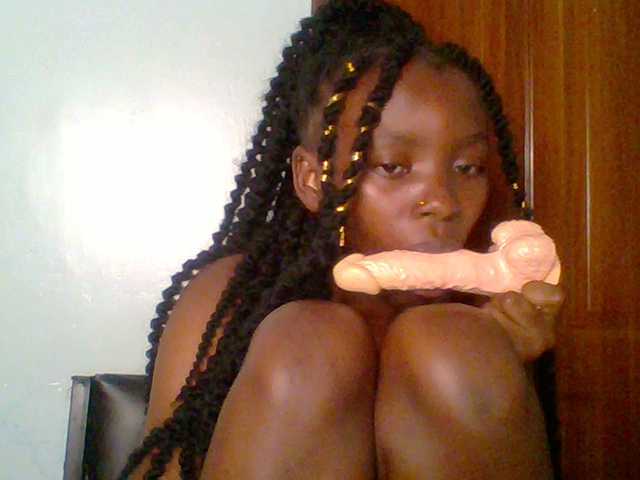 chocolate-brownie's BongaCams show and profile