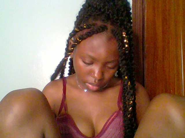 chocolate-brownie's BongaCams show and profile