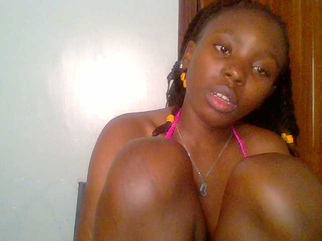 chocolate-brownie's BongaCams show and profile