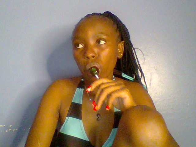 chocolate-brownie's BongaCams show and profile