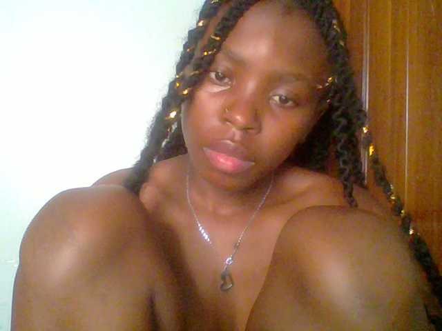 chocolate-brownie's BongaCams show and profile