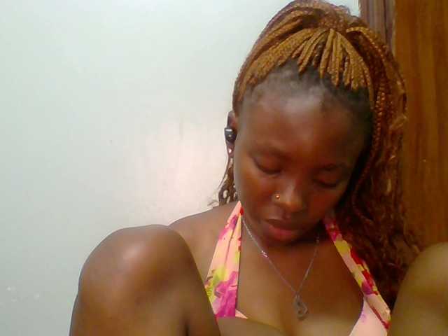 chocolate-brownie's BongaCams show and profile