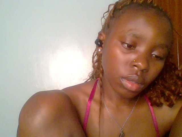 chocolate-brownie's BongaCams show and profile