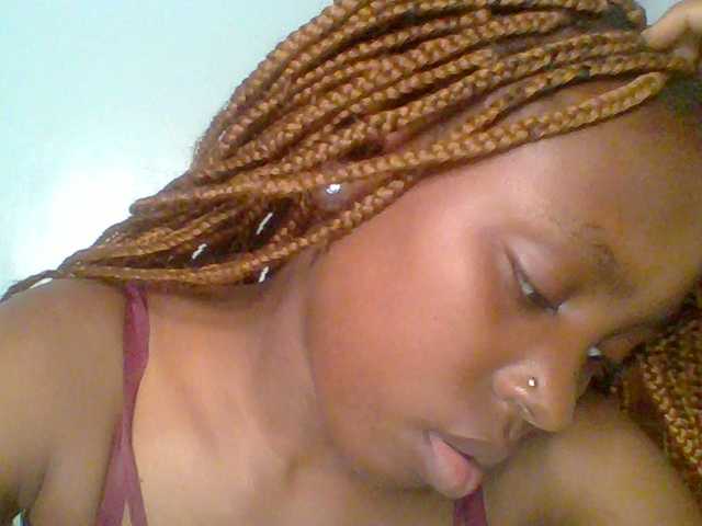 chocolate-brownie's BongaCams show and profile