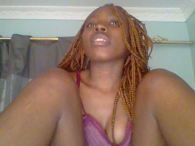 chocolate-brownie's BongaCams show and profile