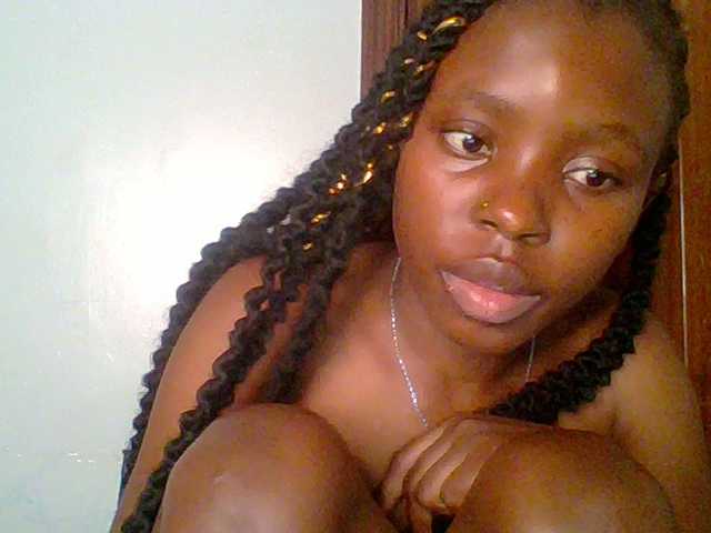 chocolate-brownie's BongaCams show and profile