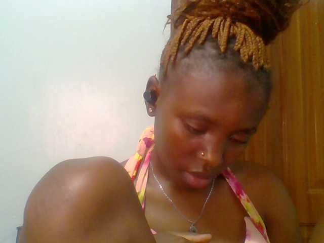 chocolate-brownie's BongaCams show and profile