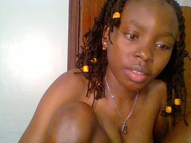 chocolate-brownie's BongaCams show and profile