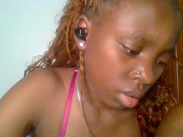 chocolate-brownie's BongaCams show and profile