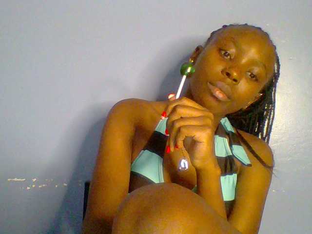 chocolate-brownie's BongaCams show and profile