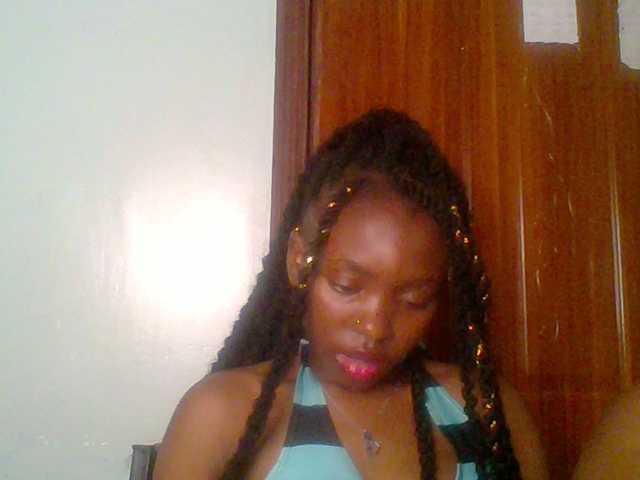 chocolate-brownie's BongaCams show and profile