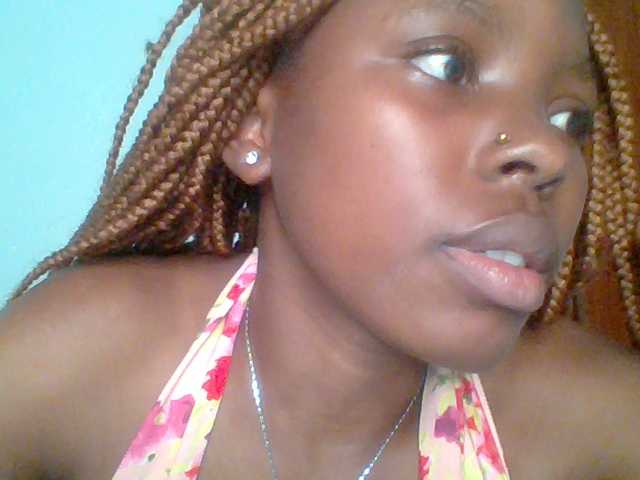 chocolate-brownie's BongaCams show and profile