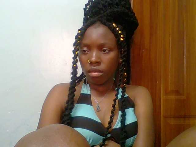 chocolate-brownie's BongaCams show and profile