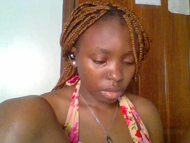 chocolate-brownie's BongaCams show and profile