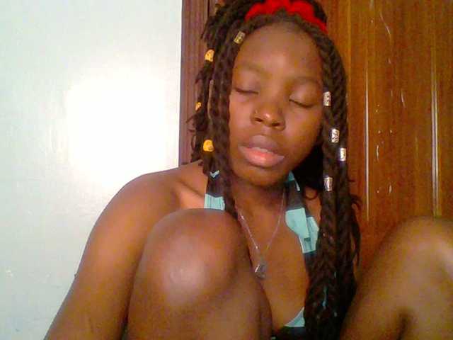 chocolate-brownie's BongaCams show and profile