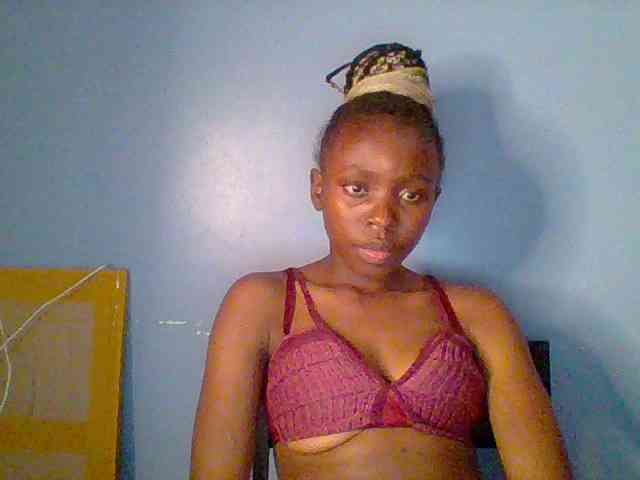 chocolate-browni... Live Webcam on BongaCams