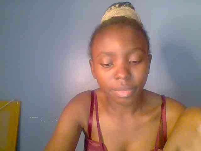 chocolate-browni... Live Webcam on BongaCams
