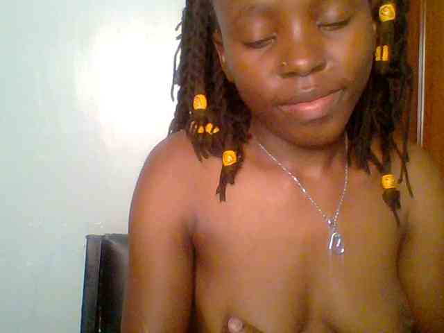 chocolate-browni... Live Webcam on BongaCams