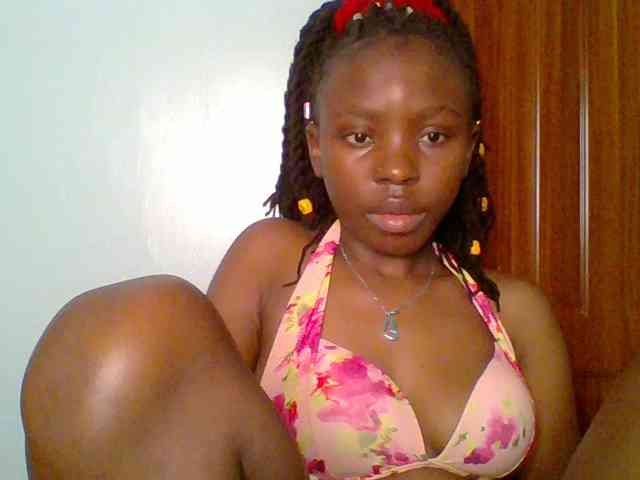 chocolate-browni... Live Webcam on BongaCams