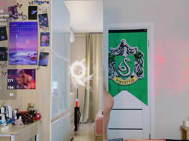 EvaRoss's BongaCams show and profile