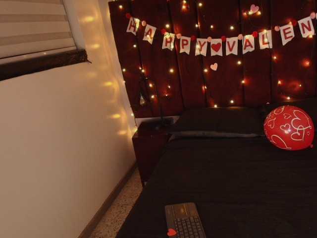 PamelaJohnsonn's BongaCams show and profile