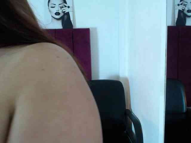 PamelaJohnsonn webcam