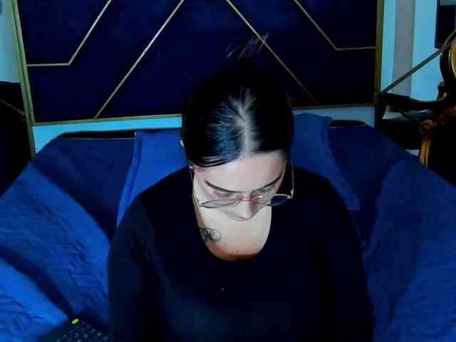 PamelaJohnsonn webcam