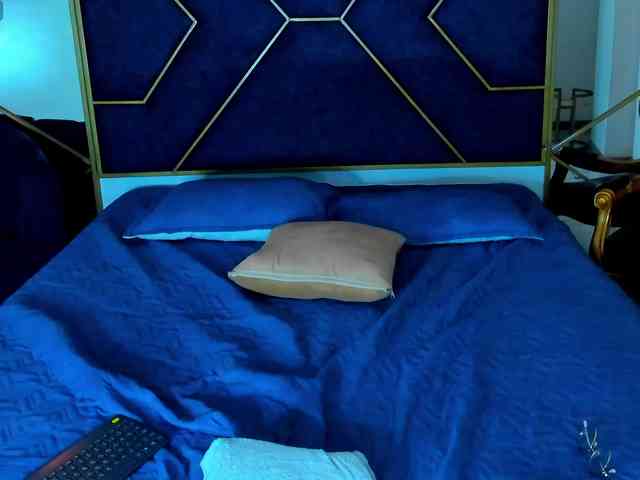 PamelaJohnsonn webcam