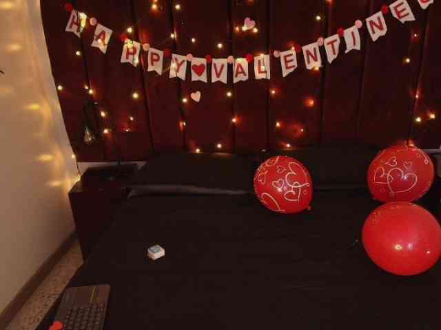 PamelaJohnsonn webcam