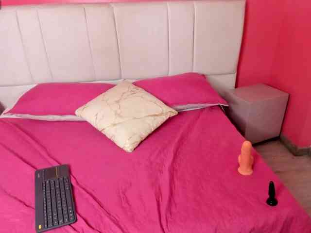 PamelaJohnsonn PamelaJohnsonn