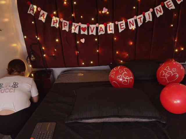 PamelaJohnsonn webcam