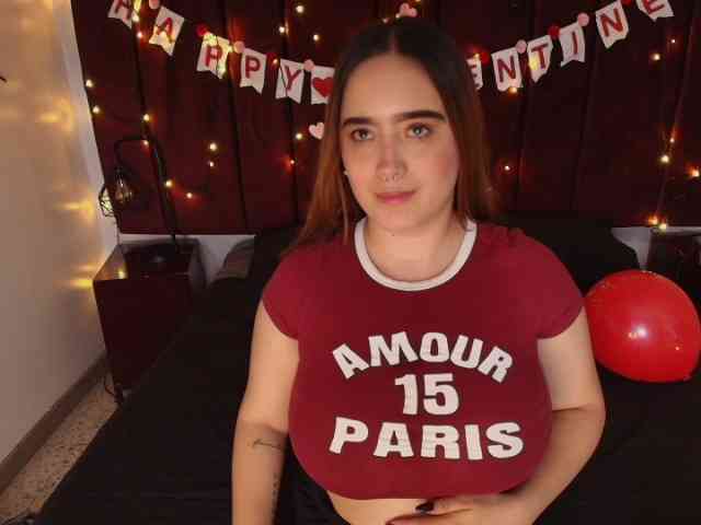 PamelaJohnsonn webcam