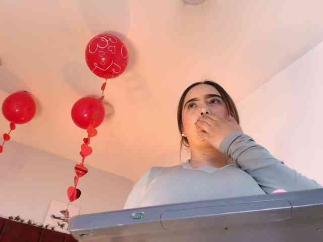 PamelaJohnsonn webcam