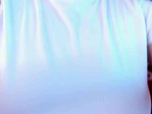 PamelaJohnsonn webcam