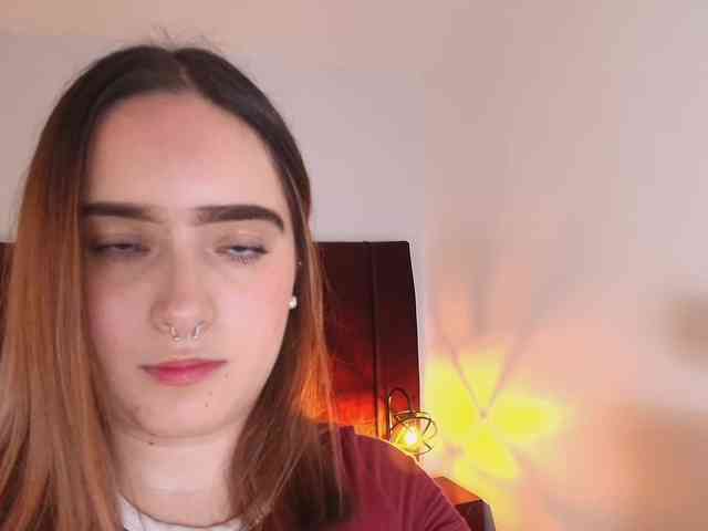 PamelaJohnsonn webcam